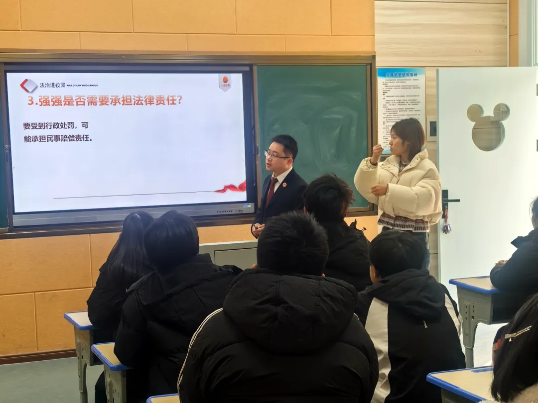 法治护航成长，检爱润泽青春——“法治心育进千校，检爱同行护成长”专题宣讲活动纪实